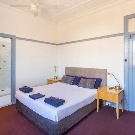 Commonwealth Hotel Newcastle Exterior photo