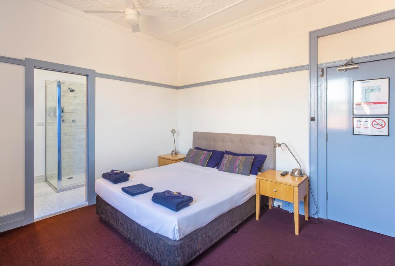 Commonwealth Hotel Newcastle Exterior photo